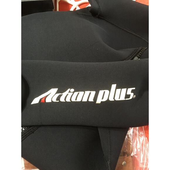 Action Plus Neoprene Nylon Jersey Short Wetsuit ML Scuba Surfing - Picture 3 of 5